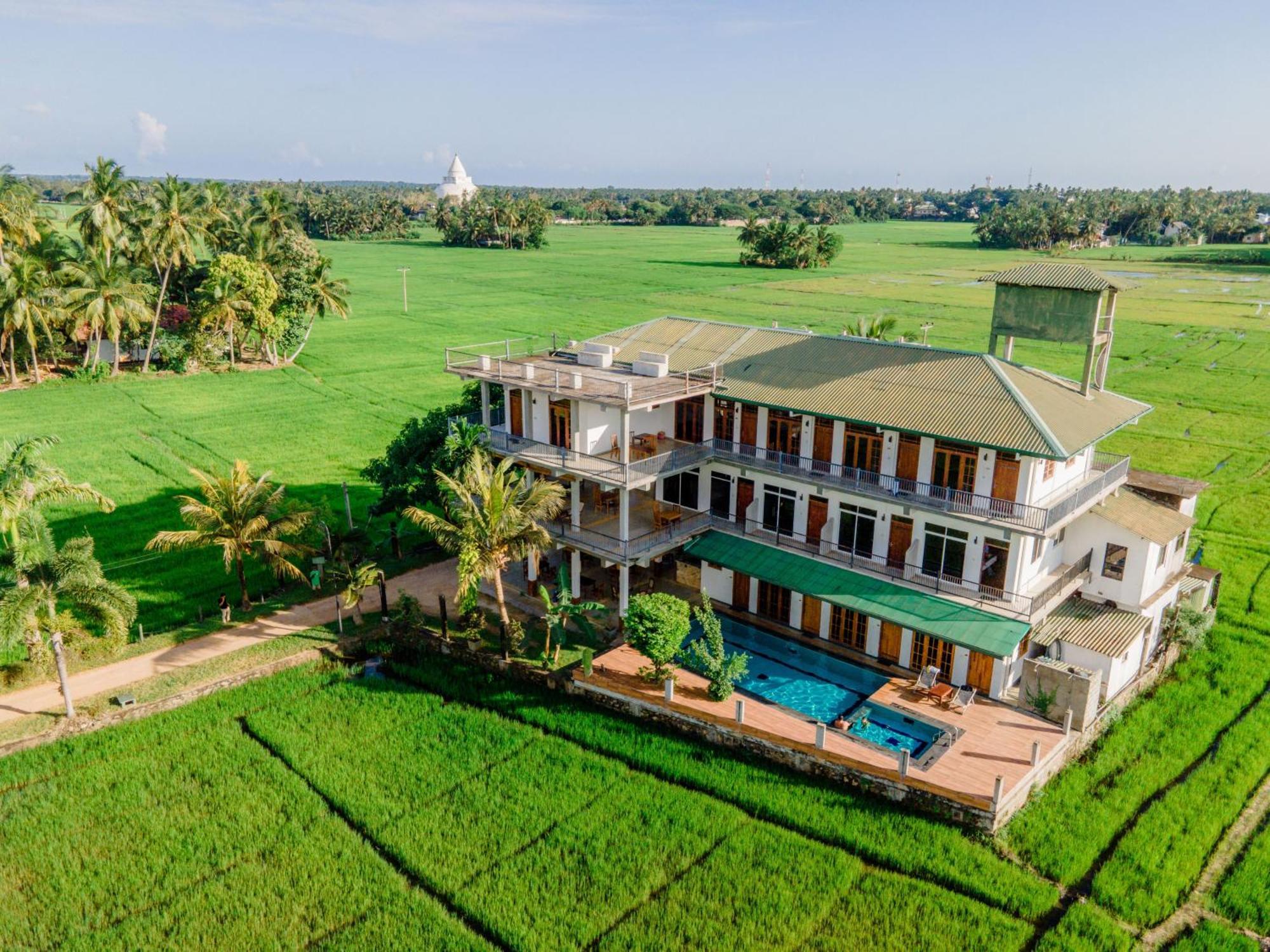 Serene Park Hotel By Ark Tissamaharama Ngoại thất bức ảnh