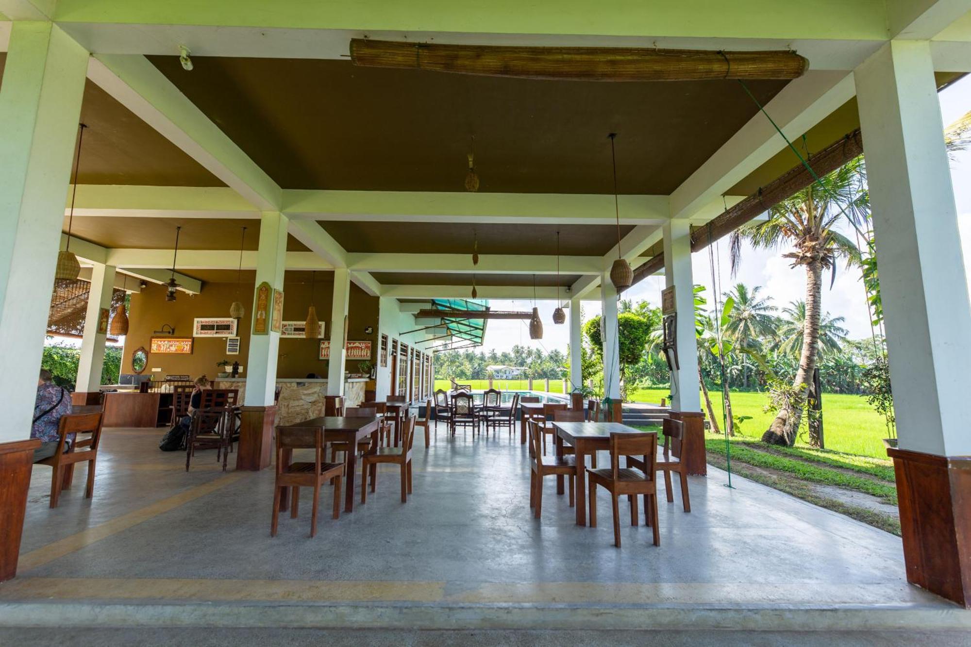 Serene Park Hotel By Ark Tissamaharama Ngoại thất bức ảnh